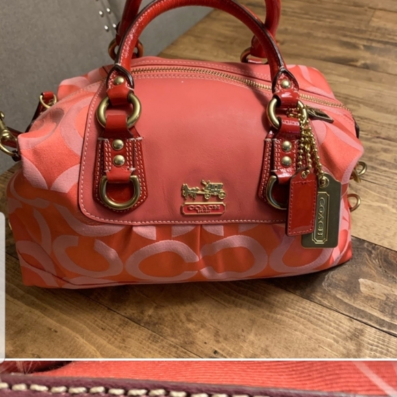 NOT FOR SALE!!! SEE COMMENTS!! - Picture 1 of 7